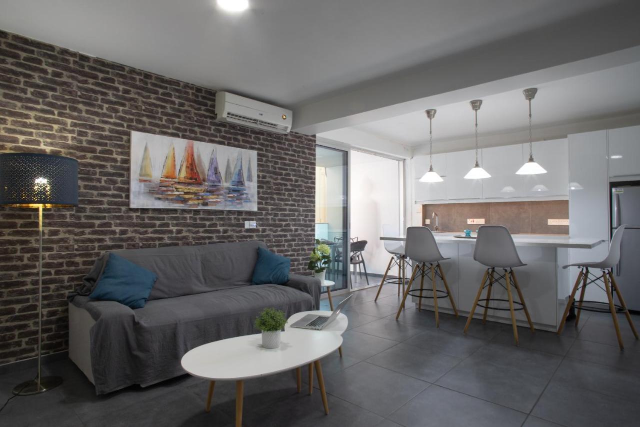 Poseidon Apartment By Michalis Айя Напа Екстериор снимка